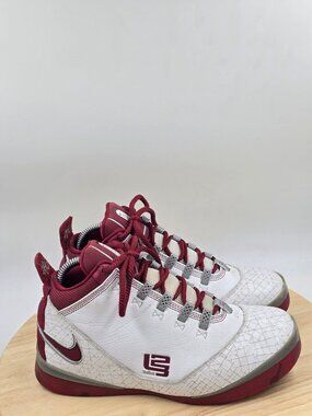 Nike Lebron Zoom Soldier II Team Bank Deadstock Red Mens Athletic shoes sz 7.5